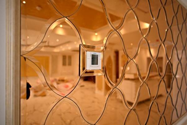 قیمت آینه کاری هتل